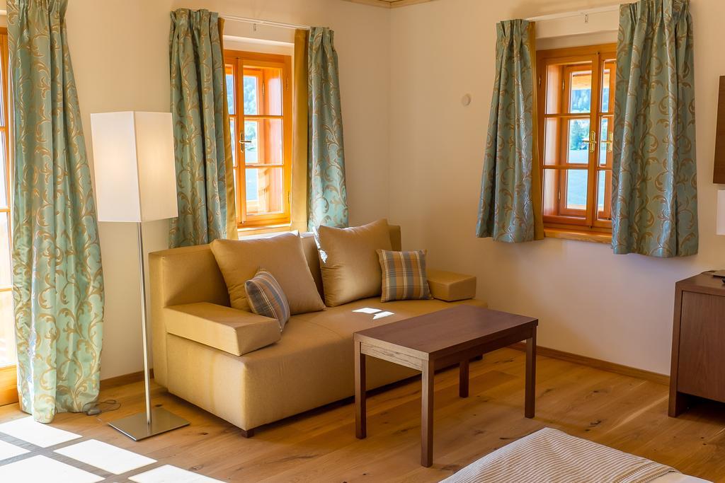Hotel Stiftsschmiede Ossiach Habitación foto